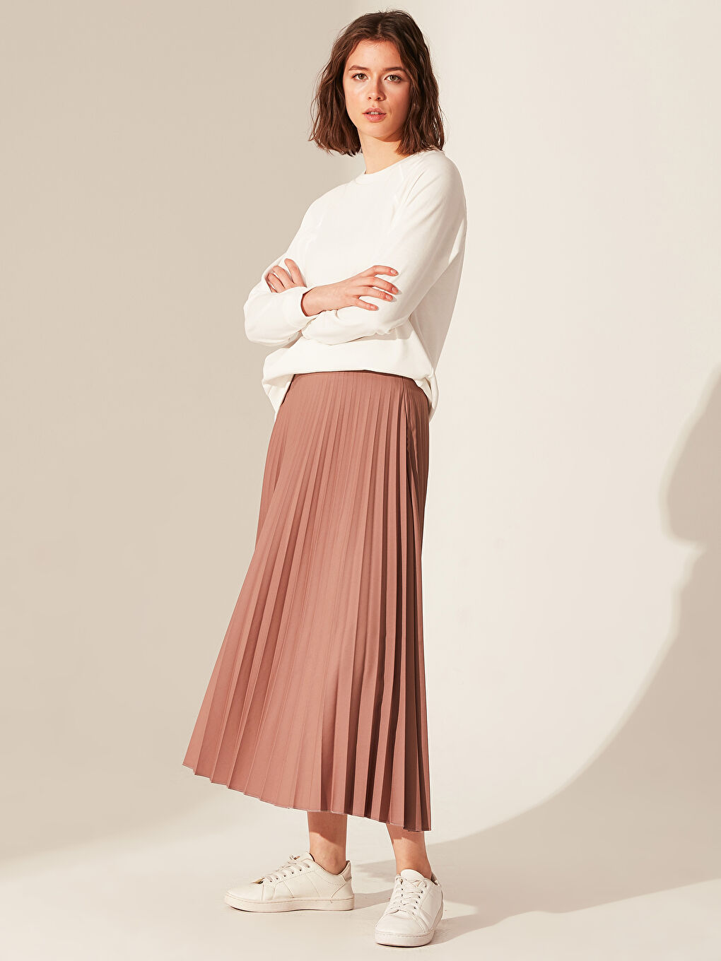 Kahverengi Pileli Uzun Esnek Kadın Etek-1