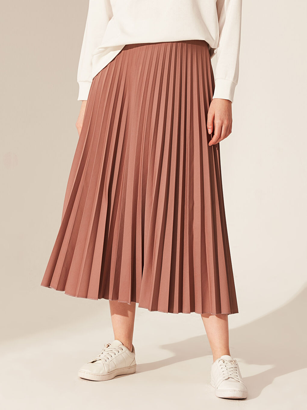 Kahverengi Pileli Uzun Esnek Kadın Etek-2