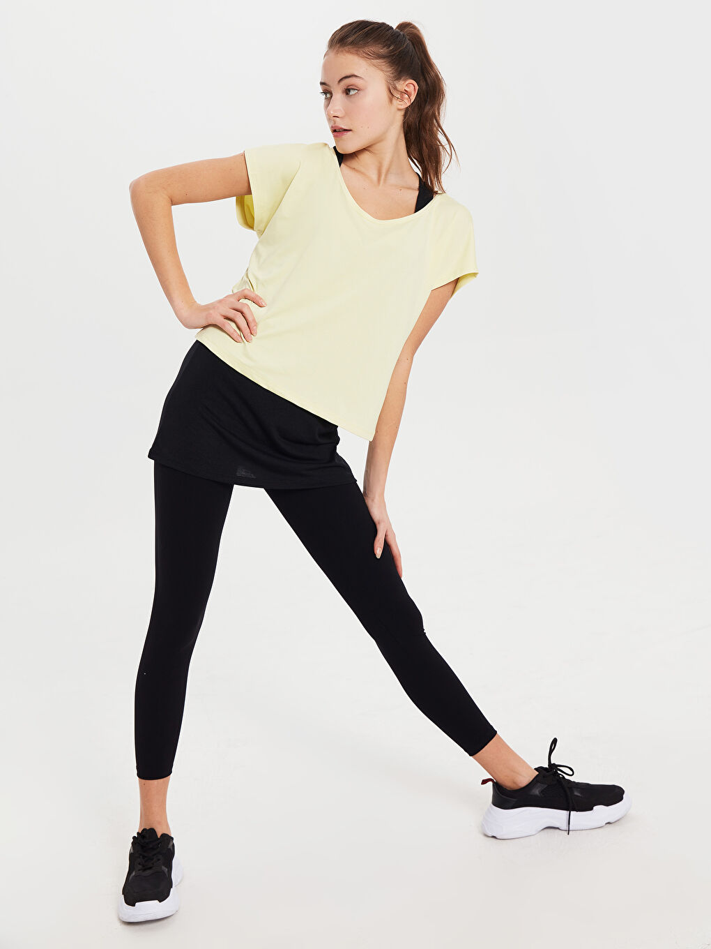 Sarı Kayık Yaka Kısa Kollu Kadın Tişört-2