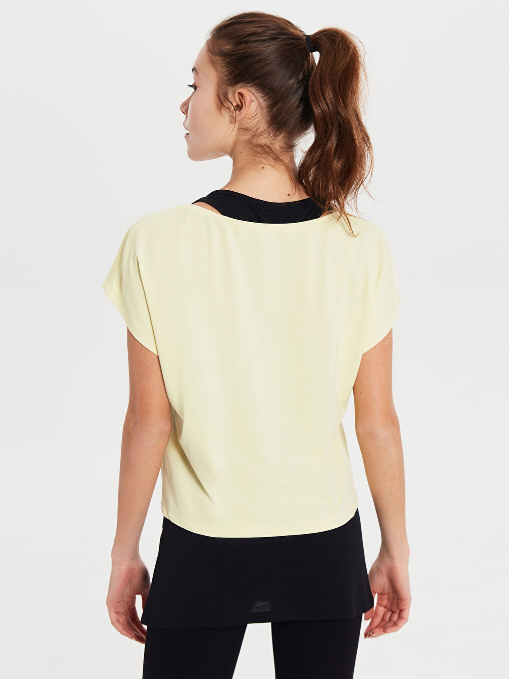 Sarı Kayık Yaka Kısa Kollu Kadın Tişört-3