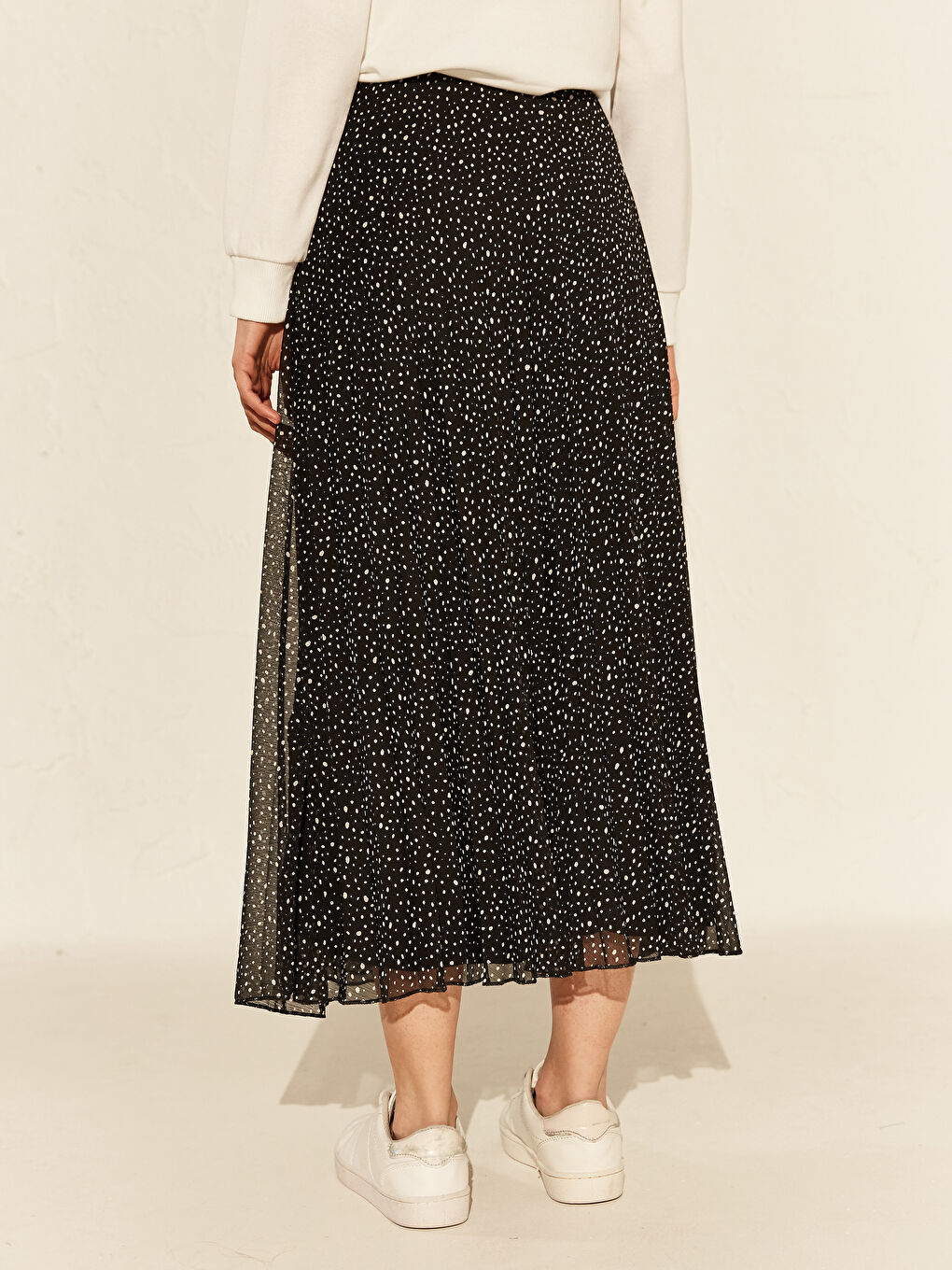 LC Waikiki Pleated Chiffon Maxi Skirt -0SA019Z8-LQJ