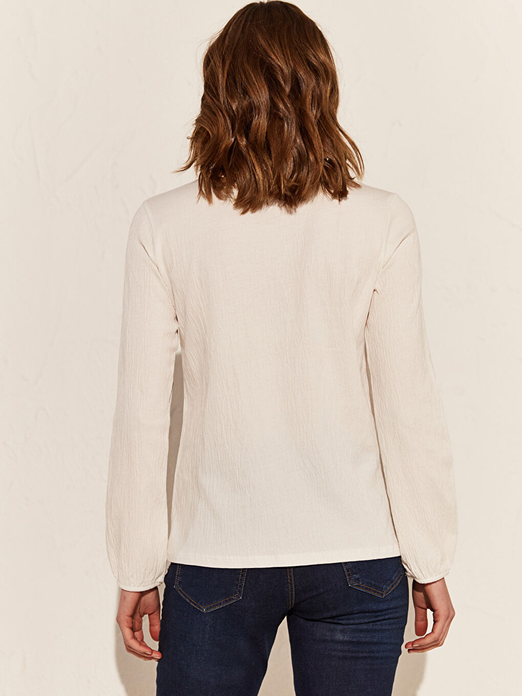 Ekru Bisiklet Yaka Uzun Kollu Kadın Tişört-3