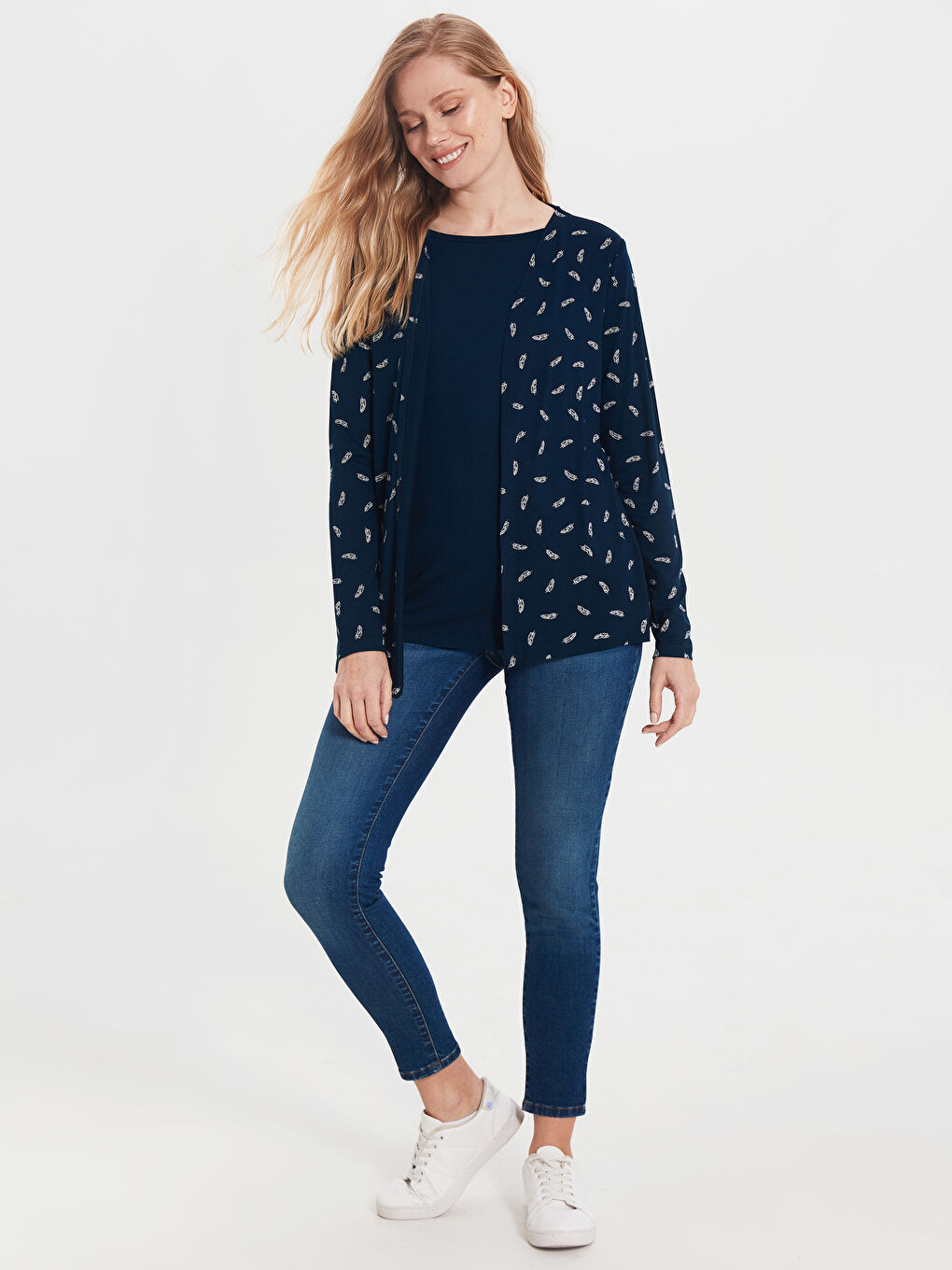 Lacivert Desenli Viskon Hırkalı Tişört-1