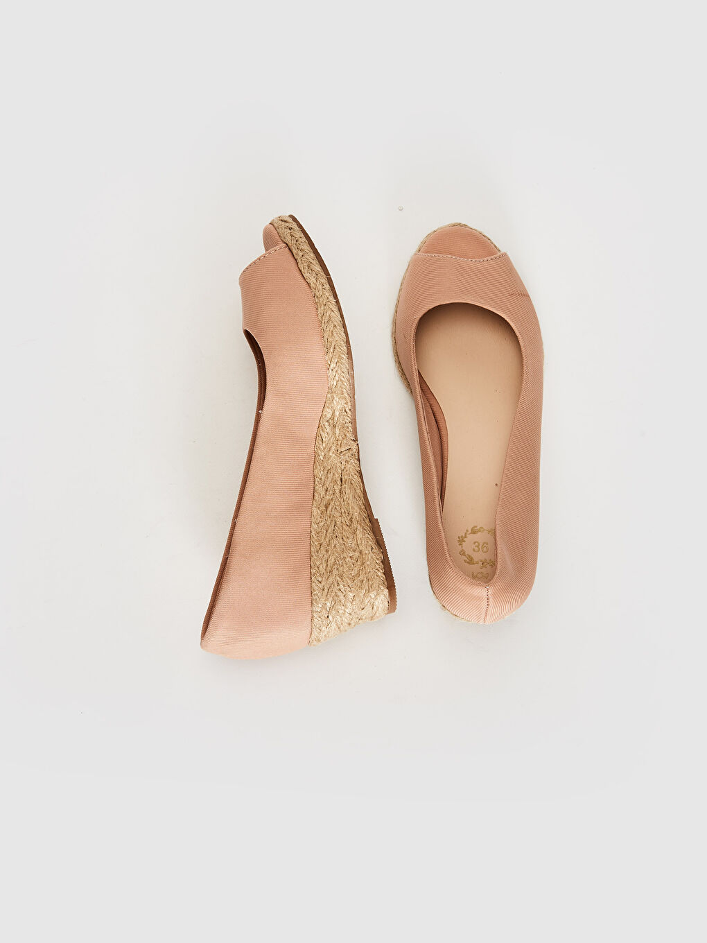 Pembe Kadın Hasır Dolgu Topuk Sandalet-1