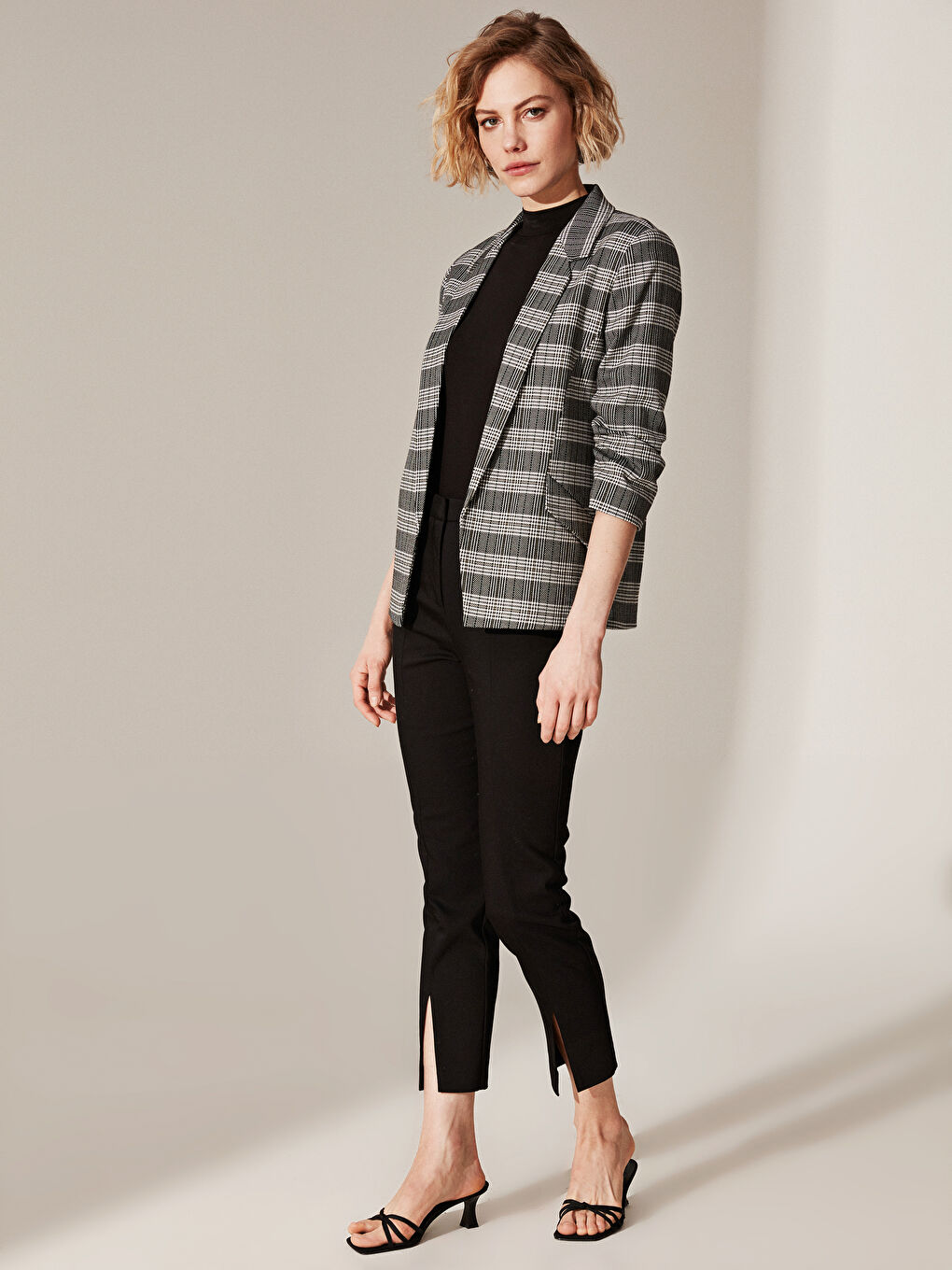 Siyah Uzun Kollu Ekose Kadın Blazer Ceket-2