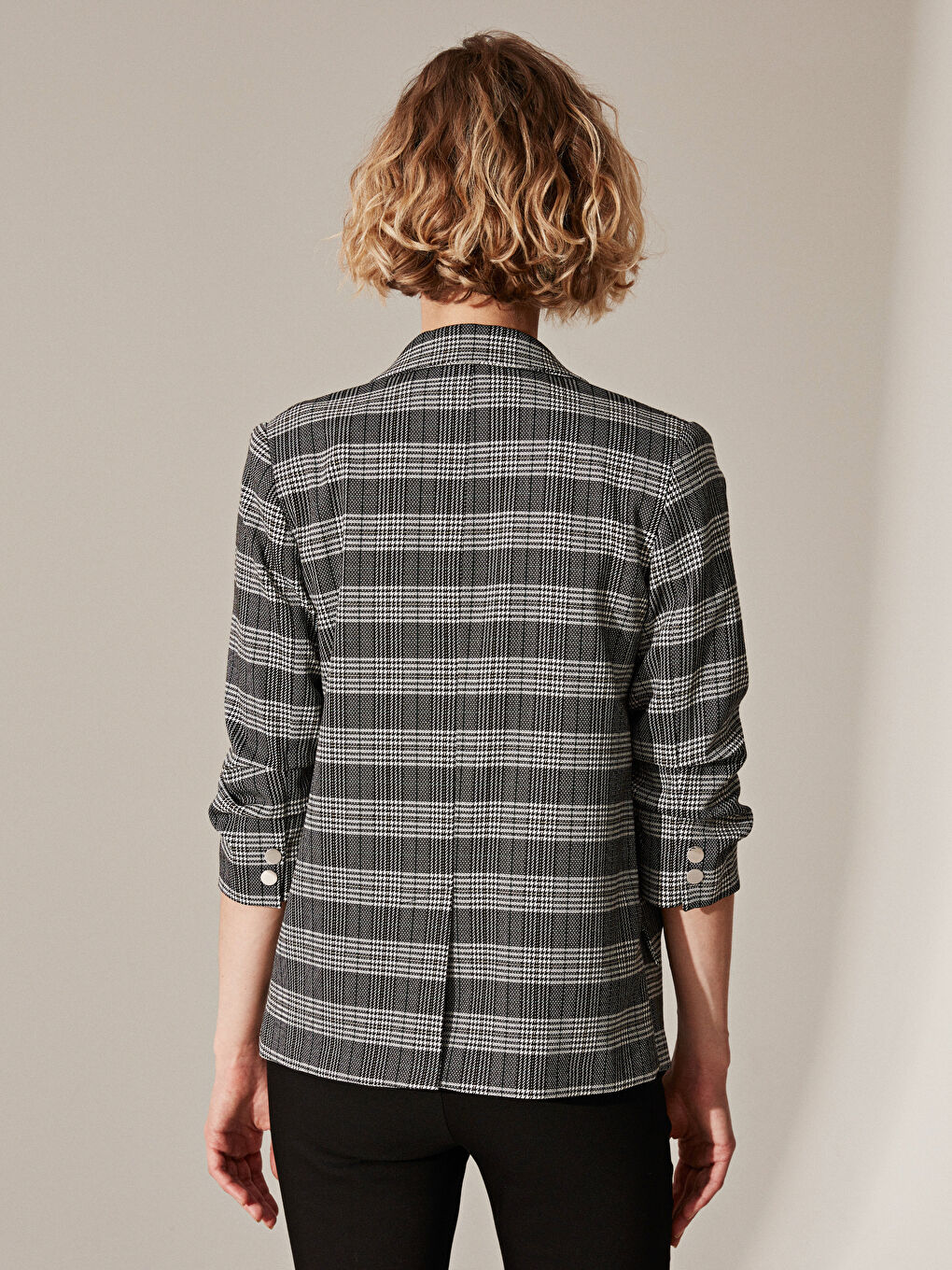 Siyah Uzun Kollu Ekose Kadın Blazer Ceket-3