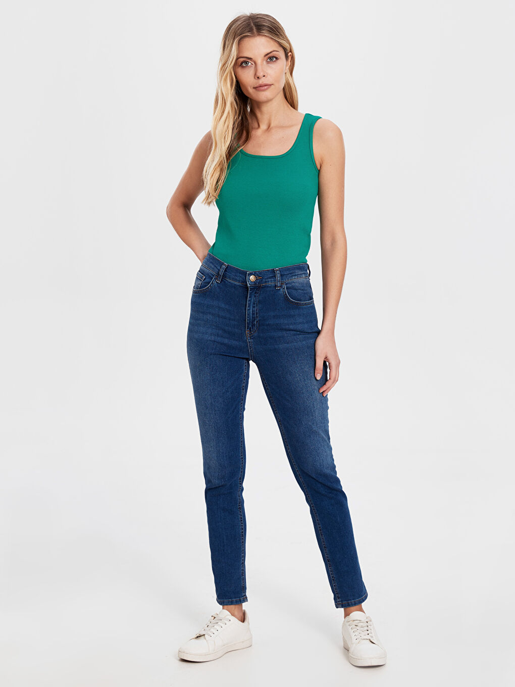 Débardeur VERT Femme-1