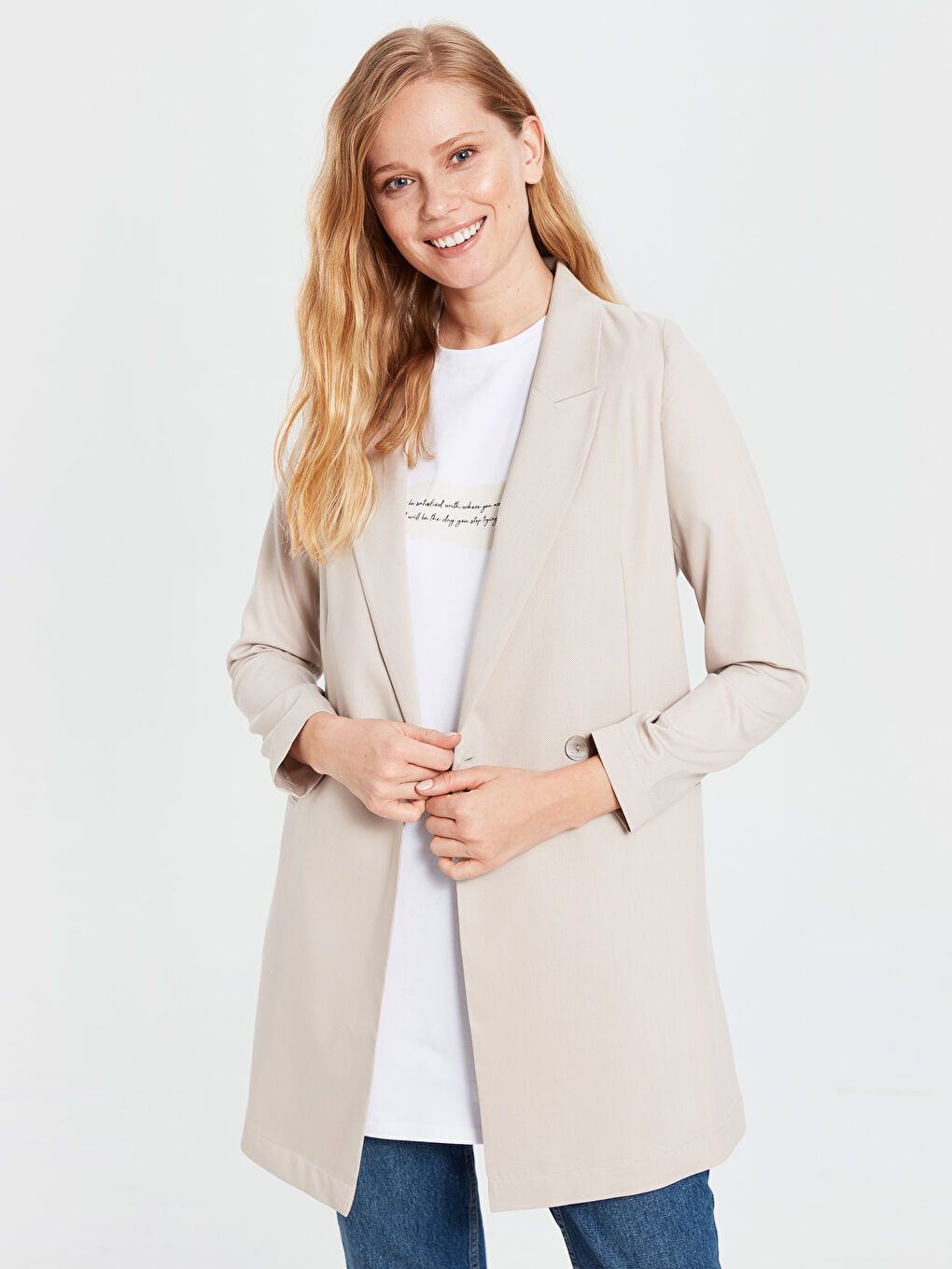 Bej Düğme Kapamalı Uzun Kollu Kadın Blazer Ceket-5