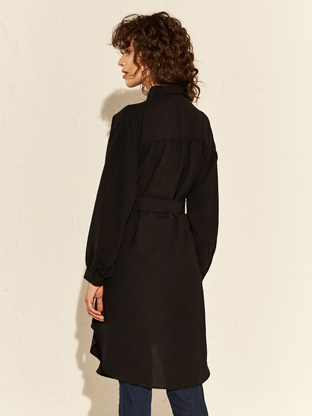 Siyah Gömlek Yaka Uzun Kollu Oversize Kadın Tunik-4