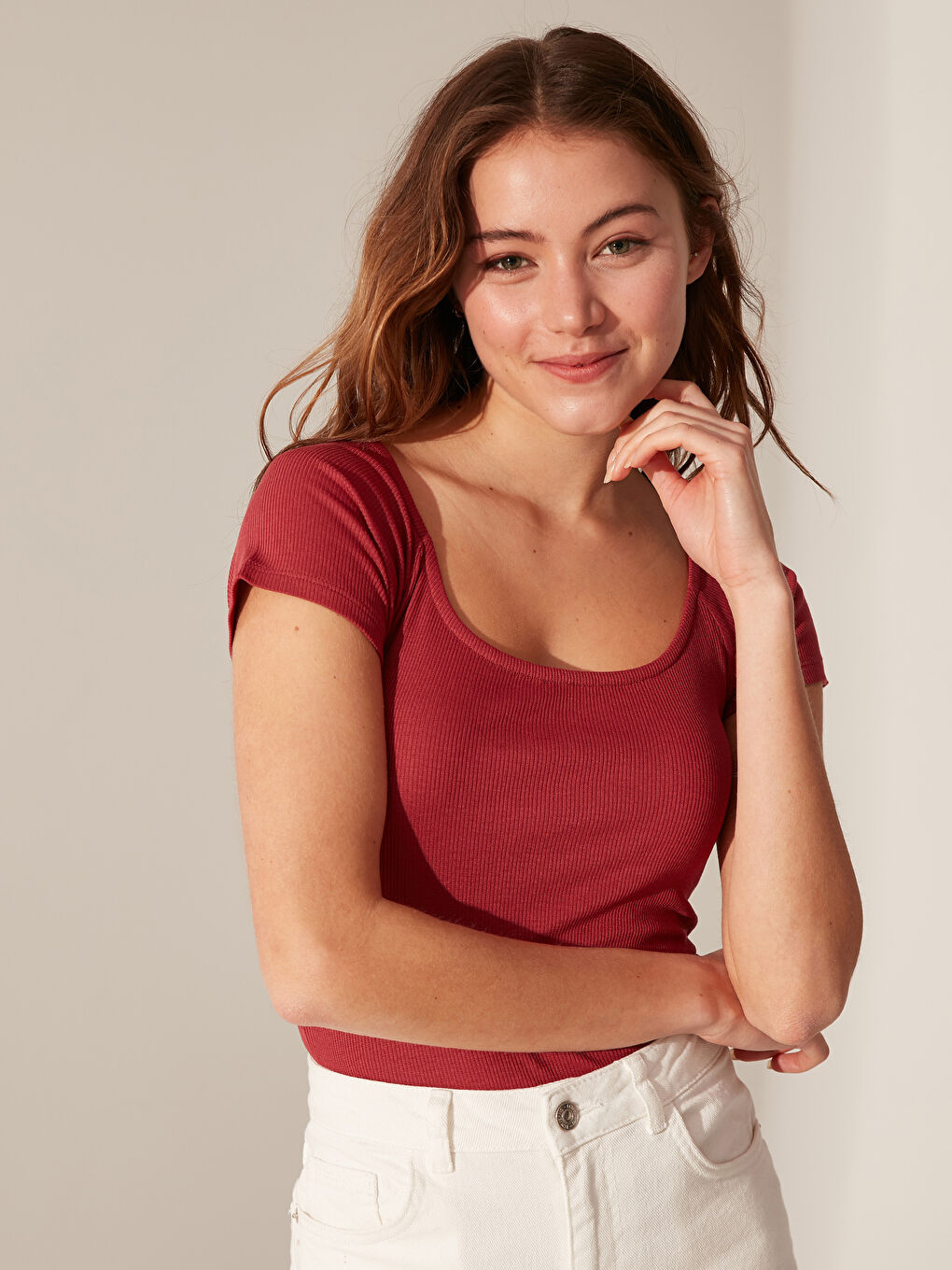 Bordo U Yaka Kısa Kollu Kadın Tişört-1