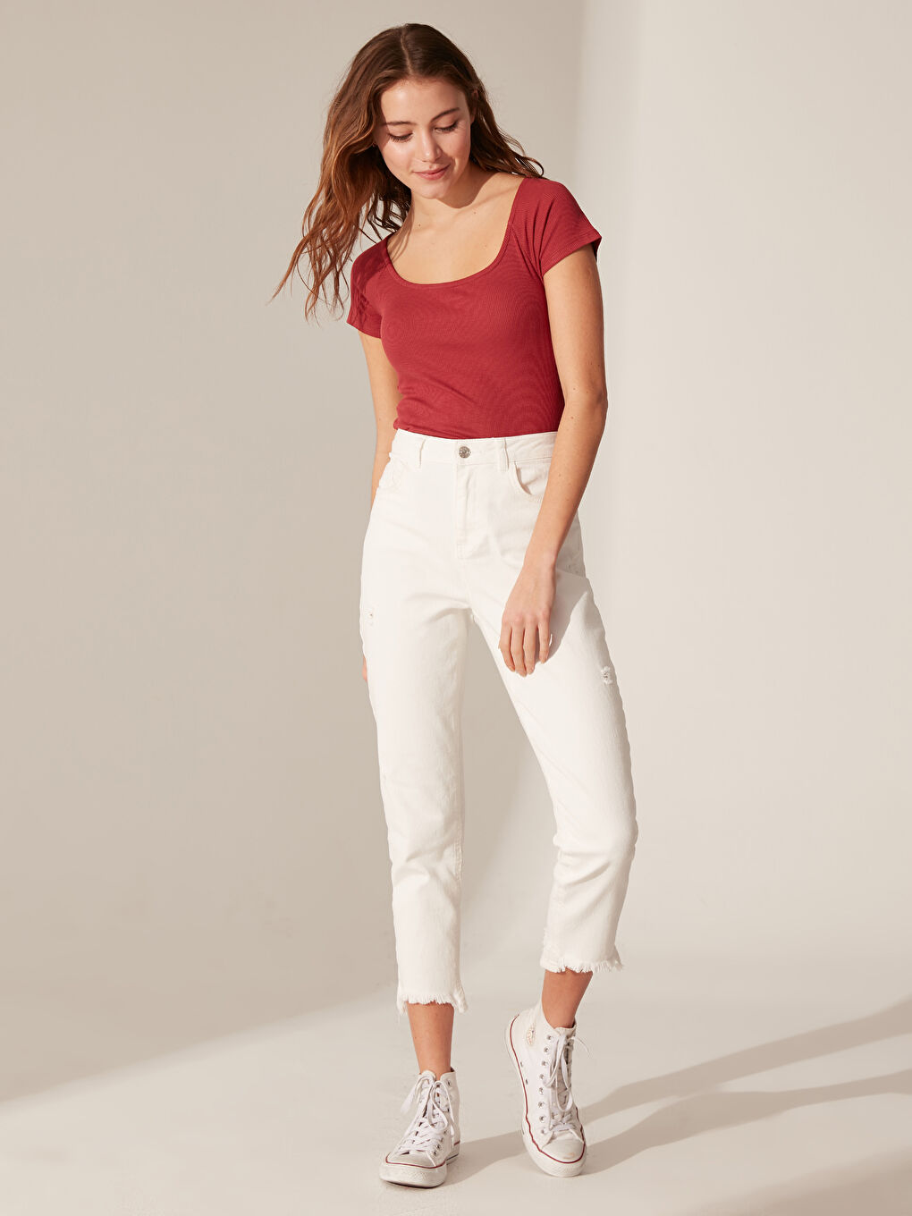 Bordo U Yaka Kısa Kollu Kadın Tişört-2