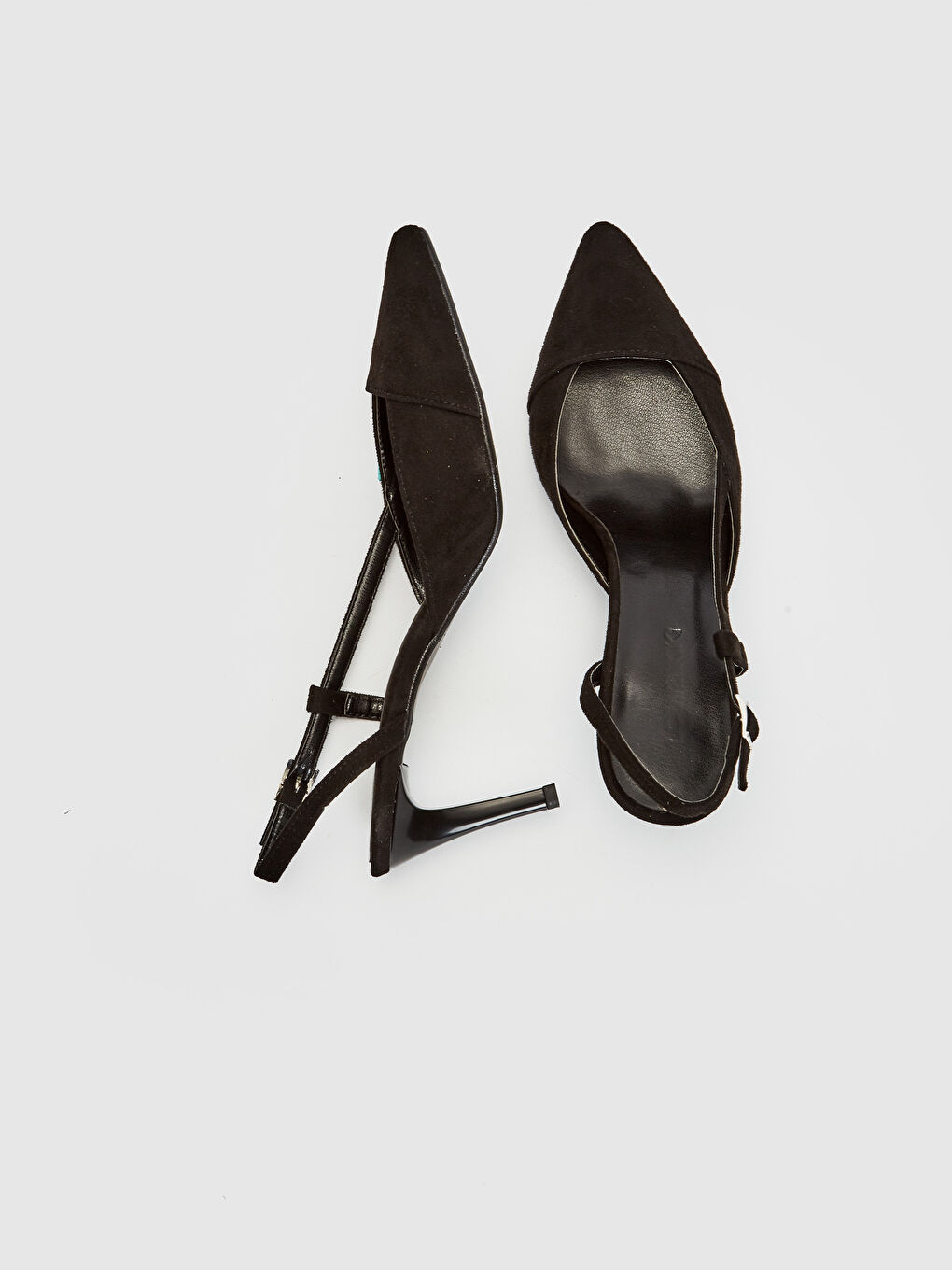 Siyah Kadın Sivri Burun Topuklu Ayakkabı