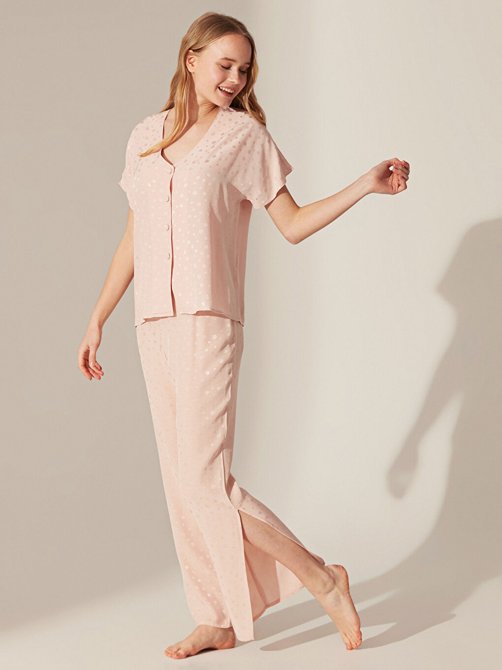 Pembe Gömlek Yaka Kısa Kollu Kadın Gabardin Pijama Takım-2