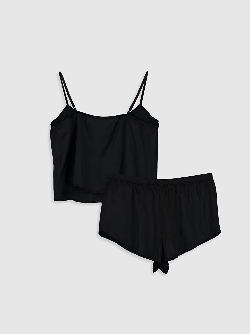Siyah V Yaka Askılı Kadın Saten Pijama Takım-2