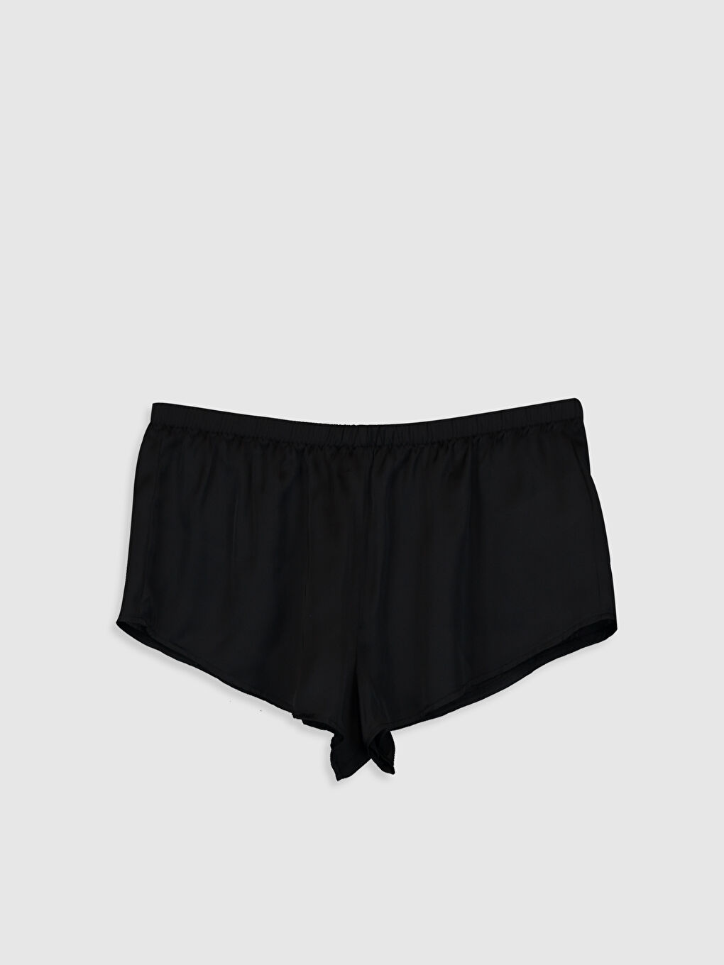 Siyah V Yaka Askılı Kadın Saten Pijama Takım-4