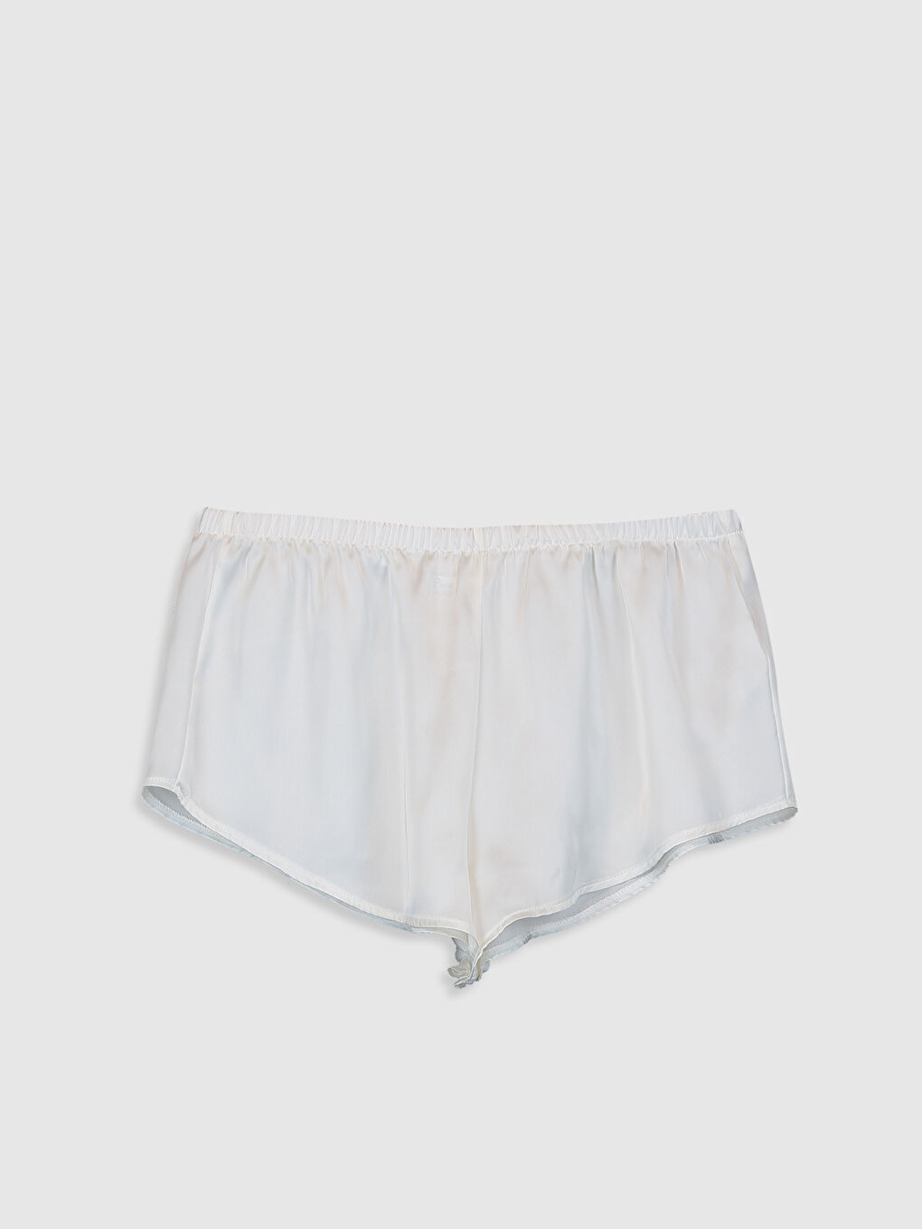 Ekru V Yaka Askılı Kadın Saten Pijama Takım-4