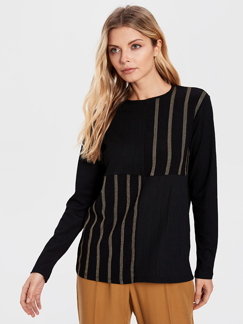 Әйелдерге арналған жолақты ұзын жең футболка-1