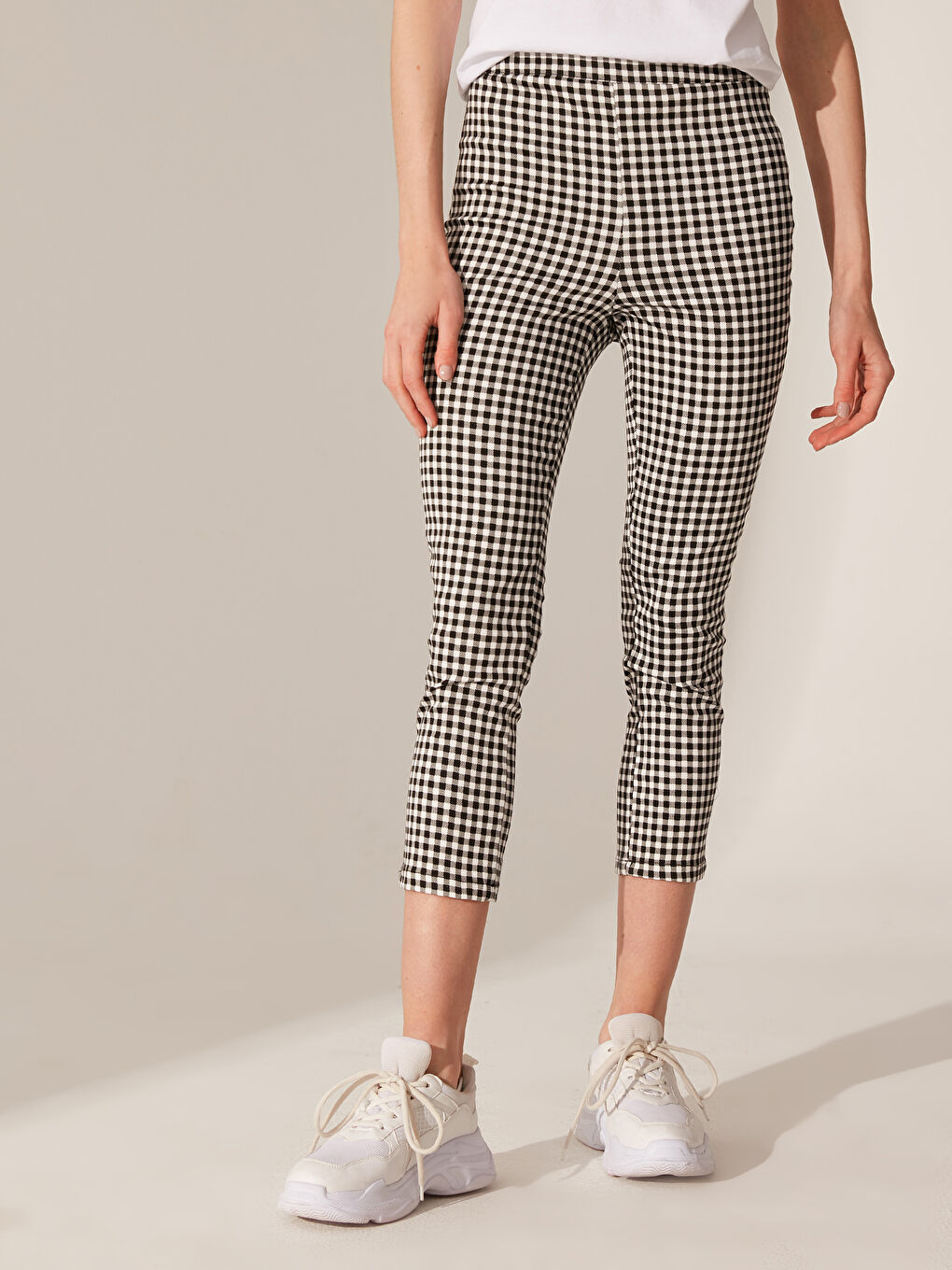 Plaid Women's Skinny Gabardine Capri-2