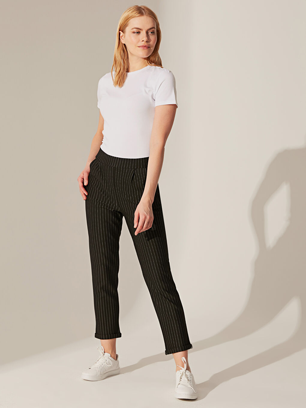 Зручні штани для жінок