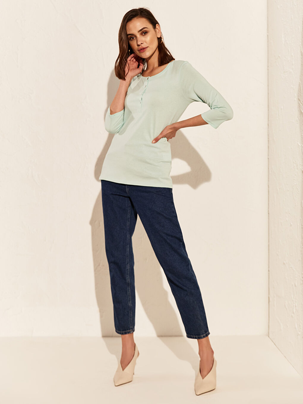 Yeşil U Yaka Kadın Tişört-4