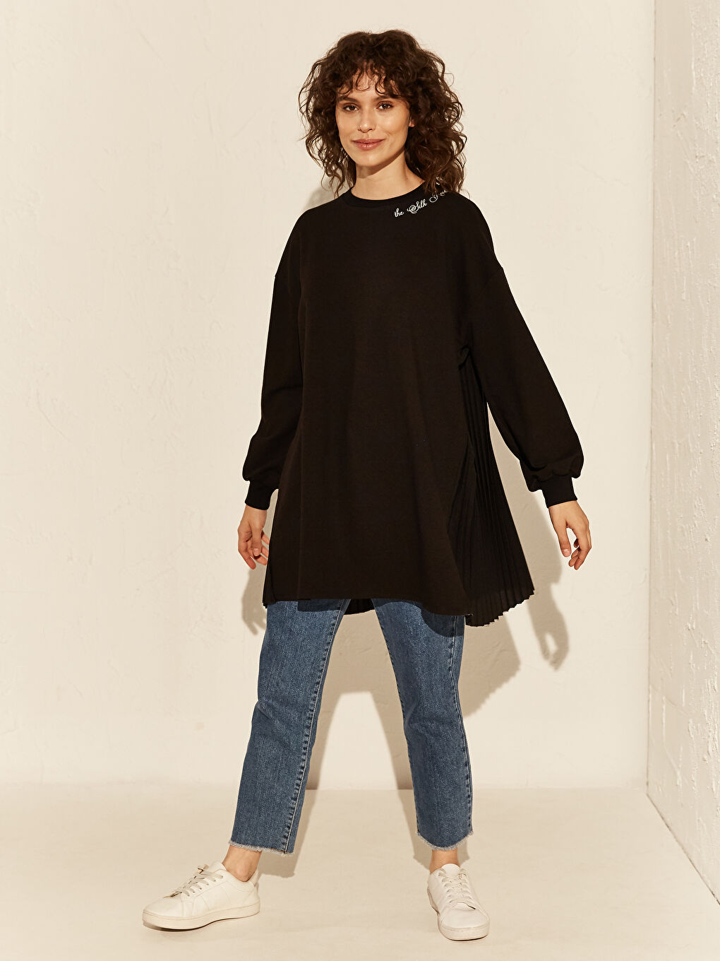 Oversize Sweatshirt with Back Pile Detail-1