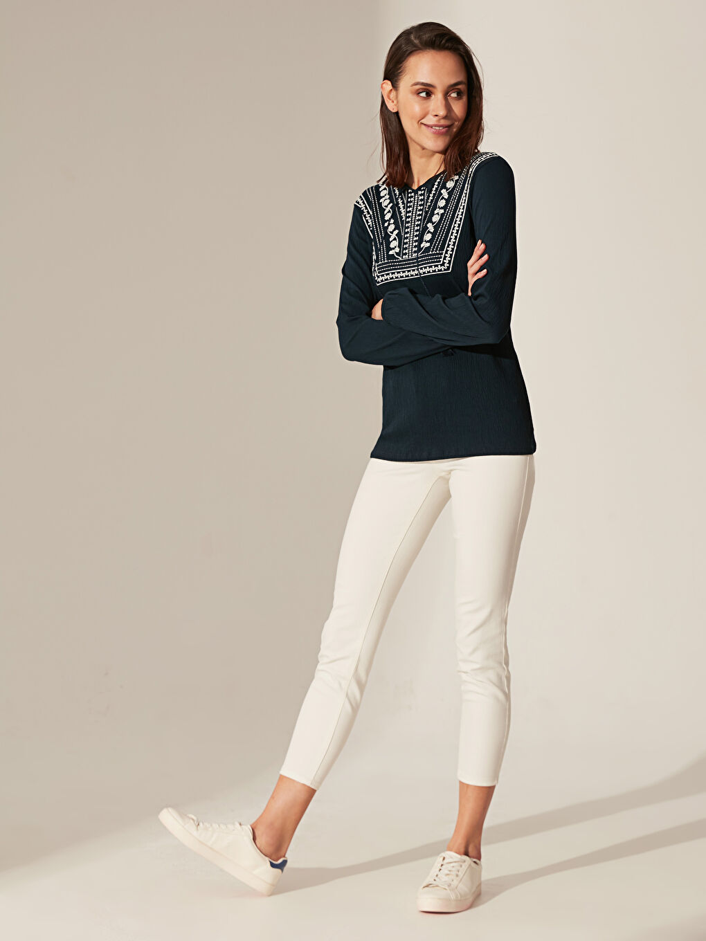 Crew Neck Printed Long Sleeve Women's T-Shirt-1