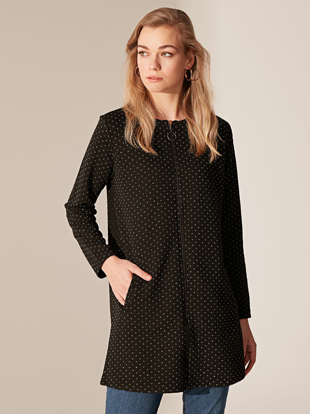 Siyah Bisiklet Yaka Desenli Uzun Kollu Viskon Kadın Hırka-2