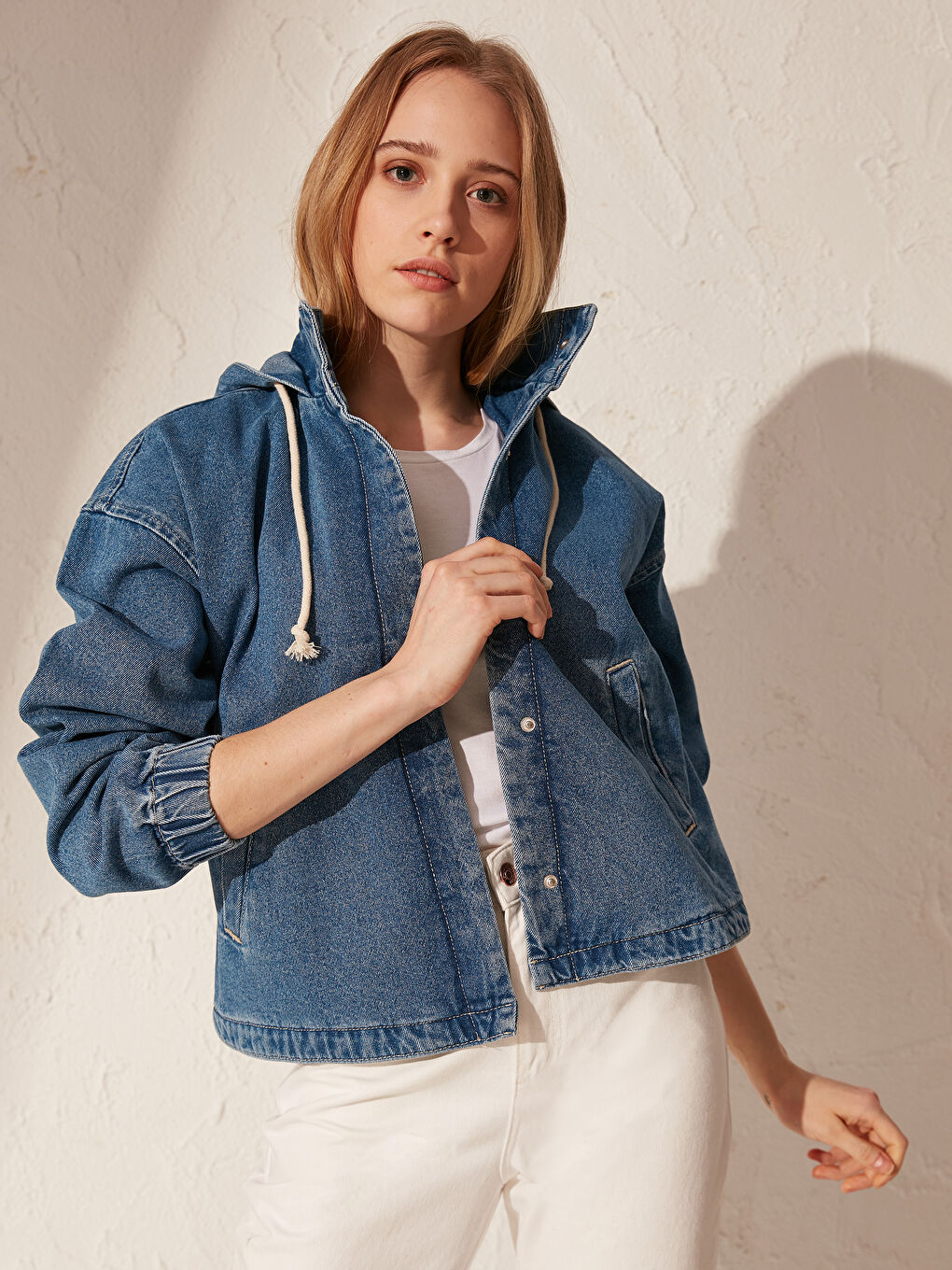 İndigo Kapüşonlu Crop Uzun Kollu Kadın Jean Ceket-5