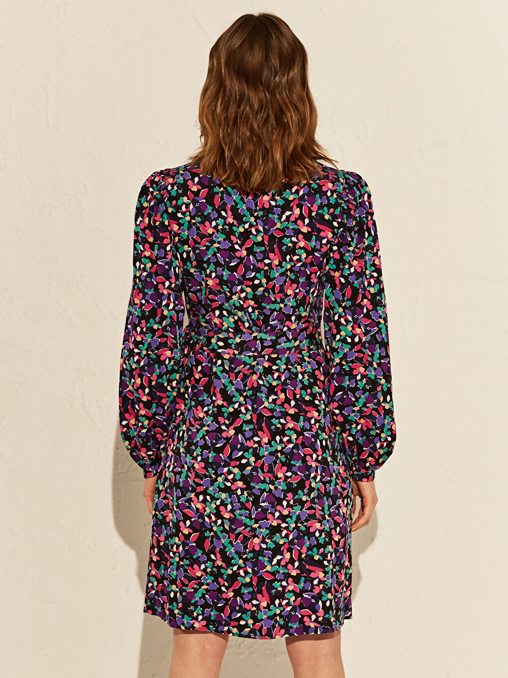 ორბორტიანი რეგულარული მორგება გრძელმკლავიანი ქალებისთვის კაბა-3