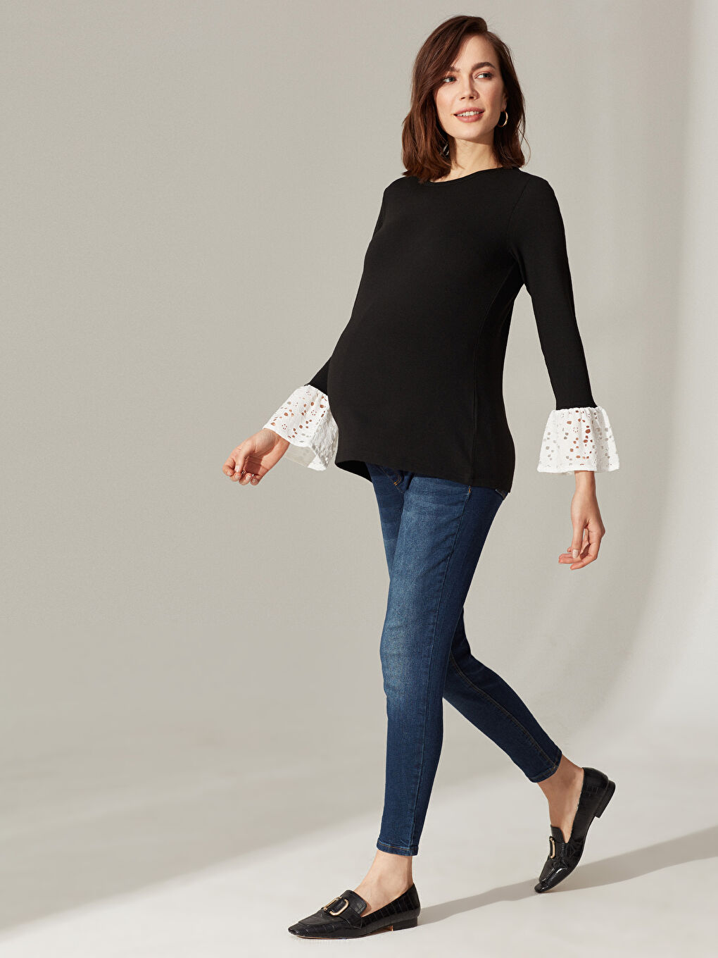 Siyah Kol Ucu Fistolu Esnek Hamile Tişört-5