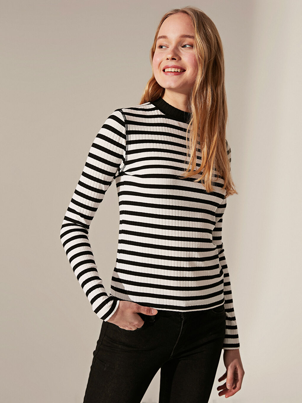 Stripped Crew Neck Long Sleeve Women's T-Shirt-1