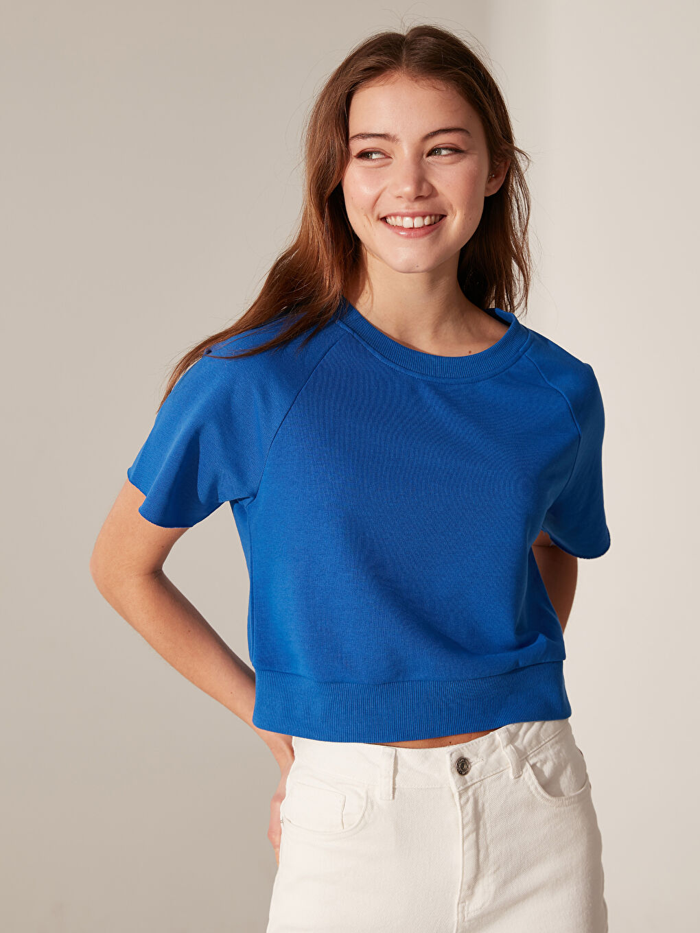 Mavi Bisiklet Yaka Kısa Kollu Kadın Crop Tişört