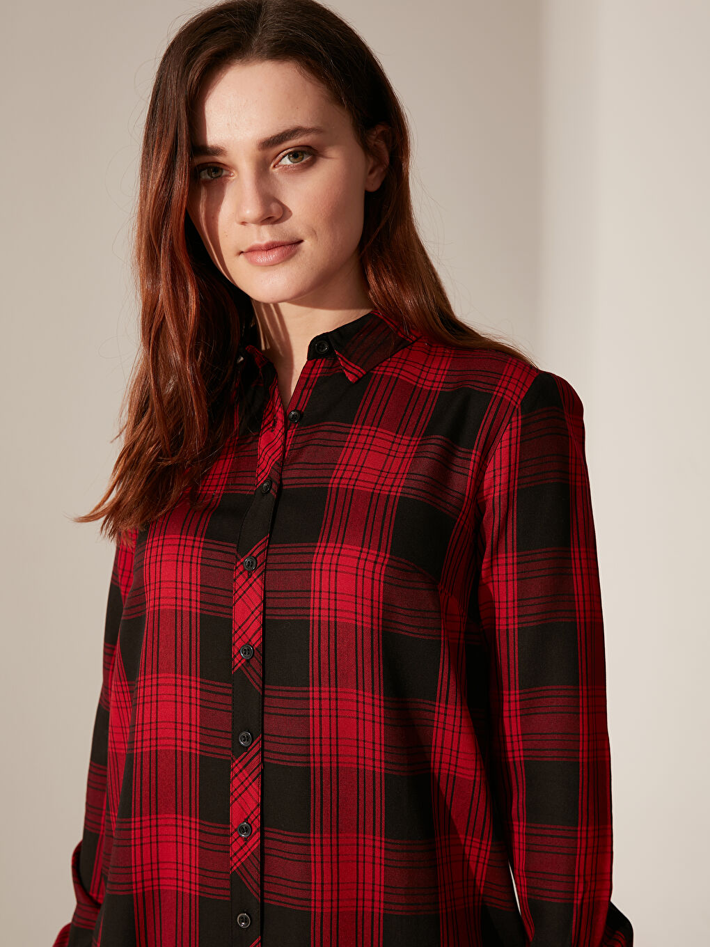 Kırmızı Standart Fit Uzun Kollu Kadın Ekose Tunik-3