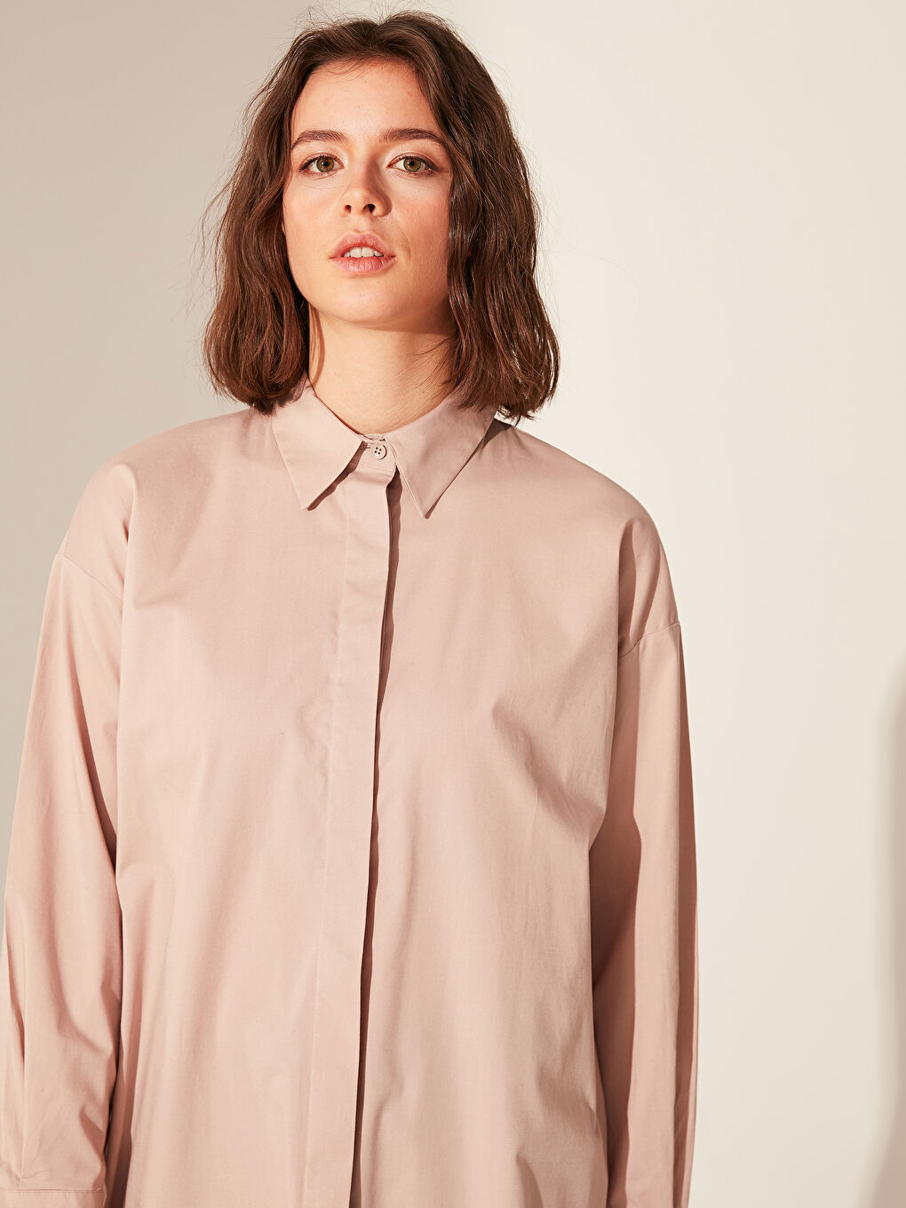 Bej Düz Uzun Kollu Oversize Poplin Kadın Gömlek Tunik-2