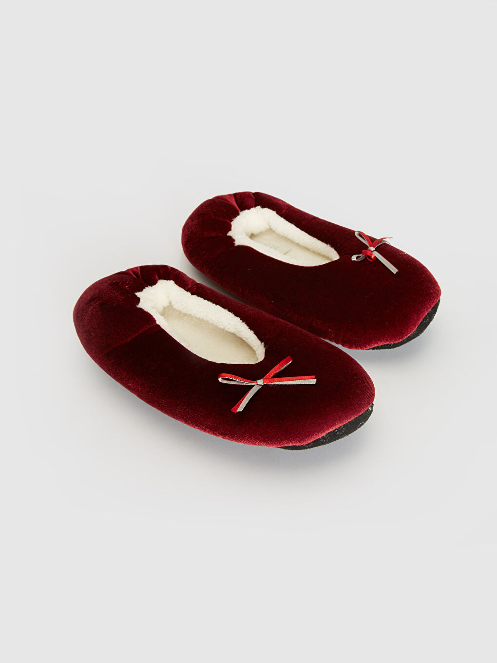 Bordo Kadın Fiyonk Detaylı  Ev Patiği  