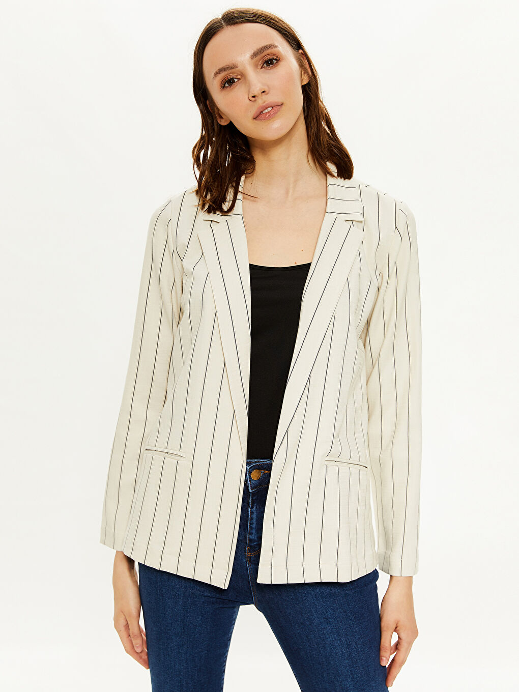 Ekru Rahat Kalıp Uzun Kollu Kadın Ceket-2