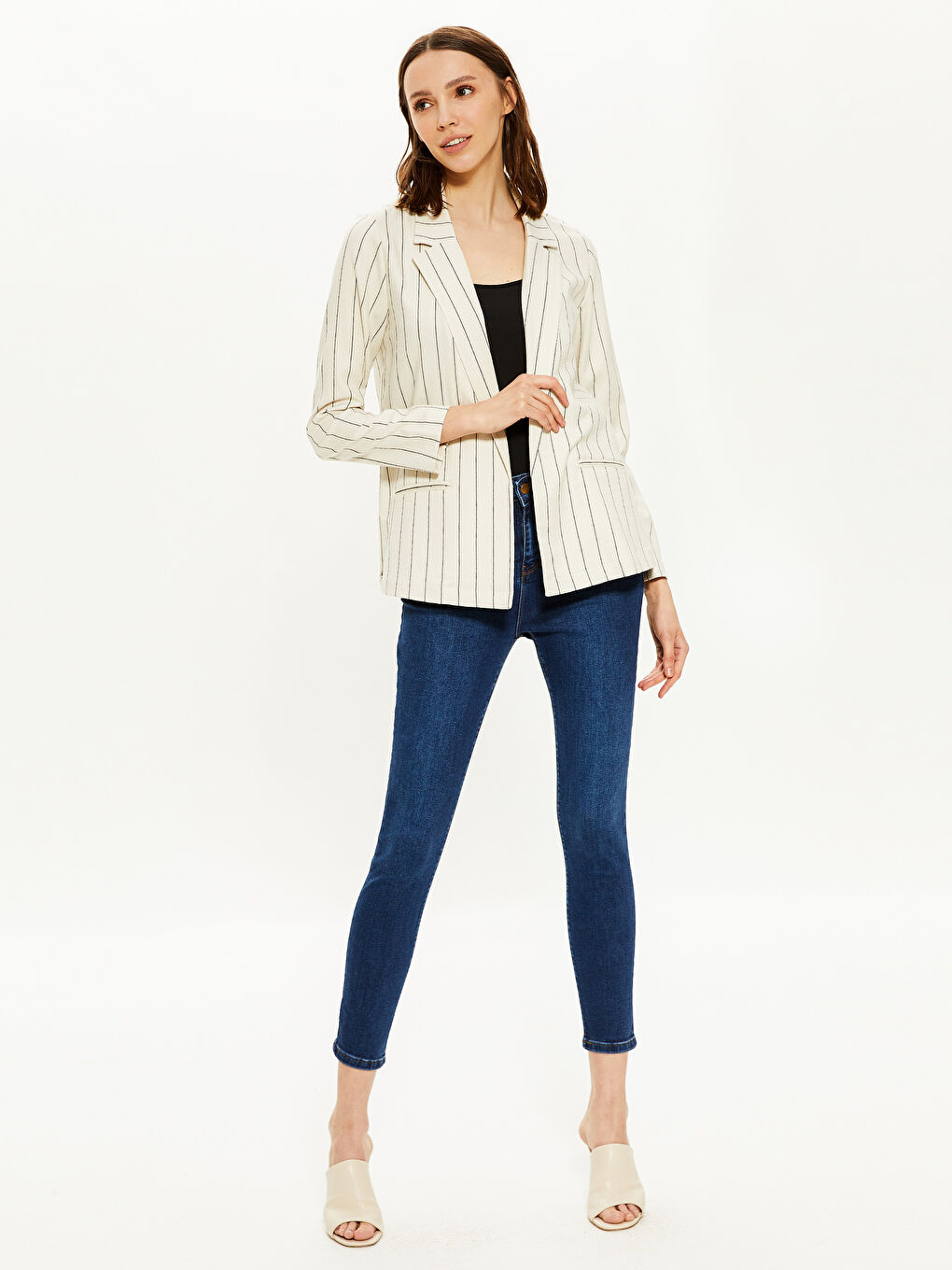 Ekru Rahat Kalıp Uzun Kollu Kadın Ceket-3