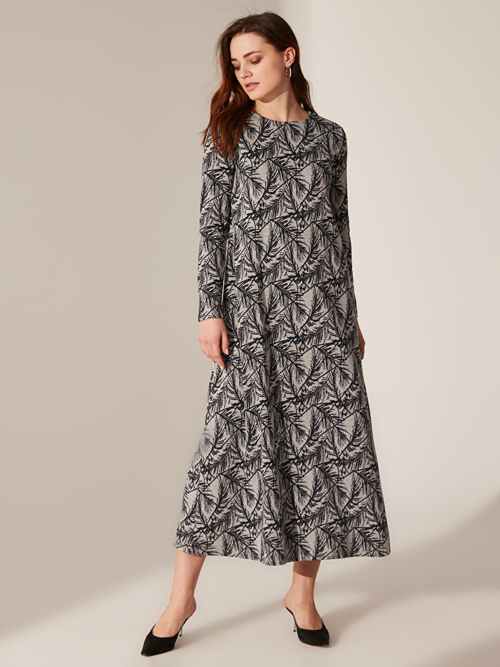 Lacivert Uzun Kollu Kadın Elbise