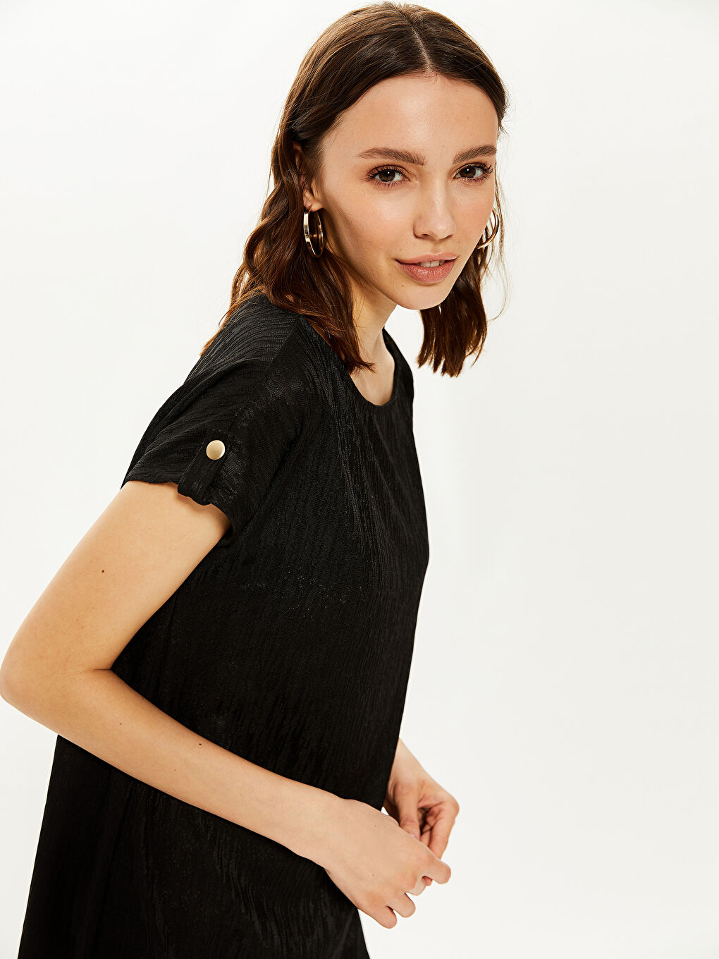 Siyah Bisiklet Yaka Kendinden Desenli Kısa Kollu Kadın Elbise-3