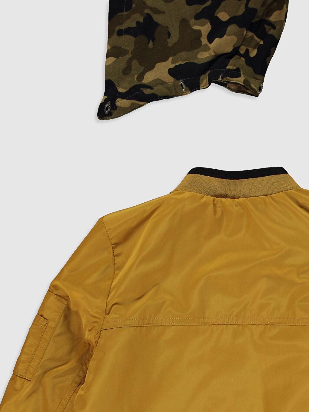 Boy’s Short Coat with Hood-3