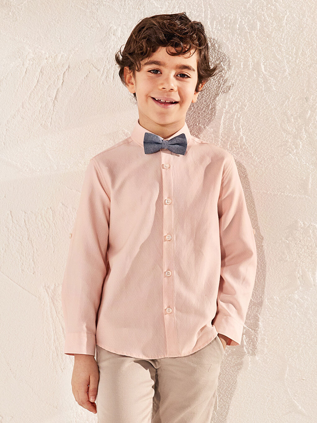 Pembe Kendinden Desenli Uzun Kollu Erkek Çocuk Gömlek ve Papyon-3