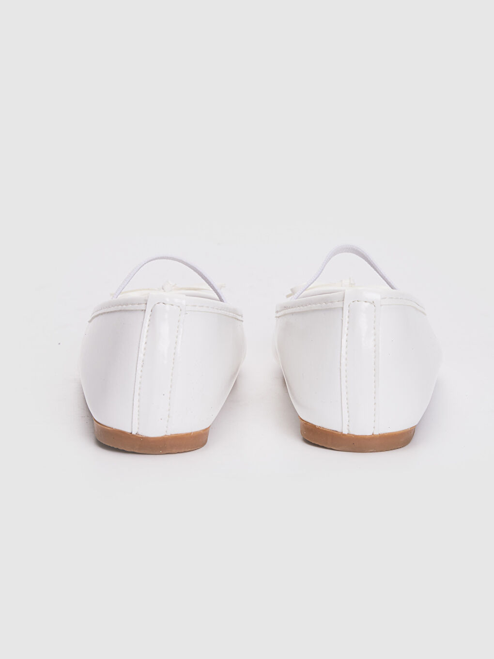 Beyaz Fiyonk Detaylı Lastikli Kız Çocuk Babet-4