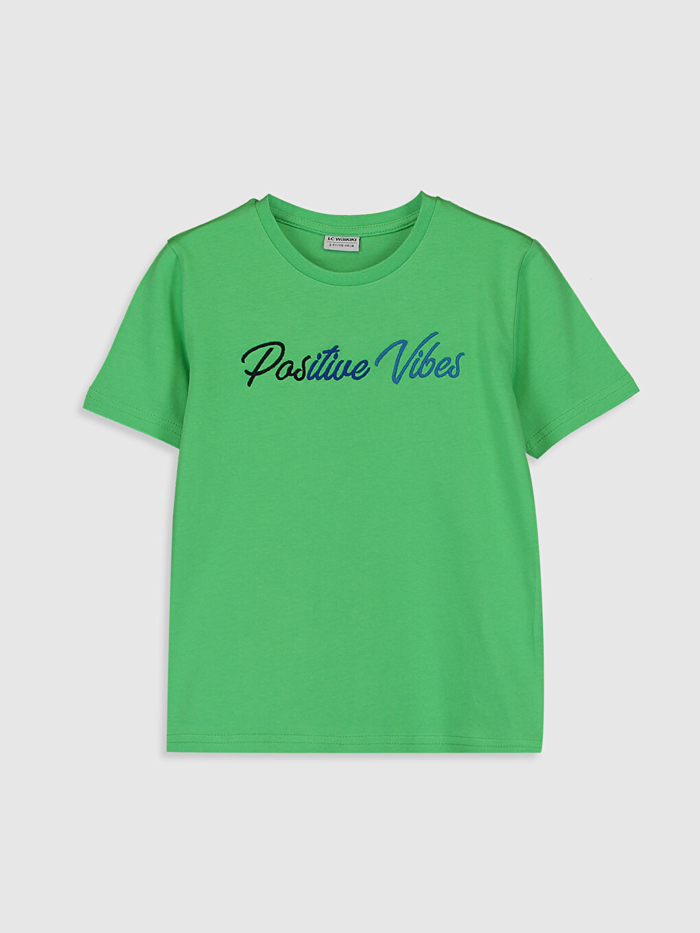 T-shirt Me Jakë Të Rrumbullakët Dhe Mëngë Të Shkurtra Për Djem