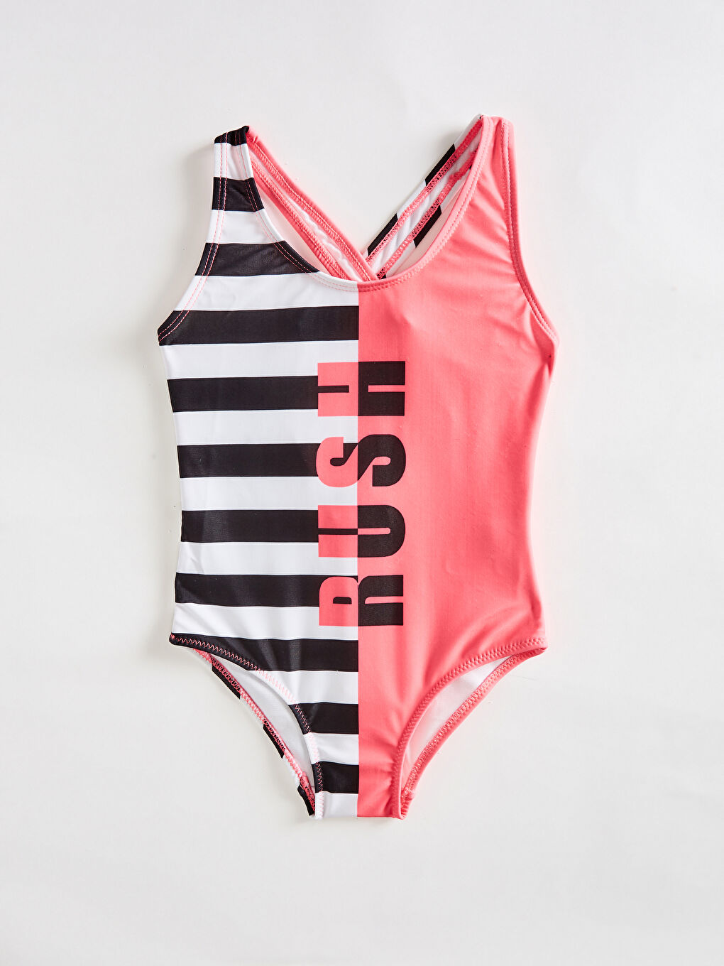 ملابس سباحة للبنات