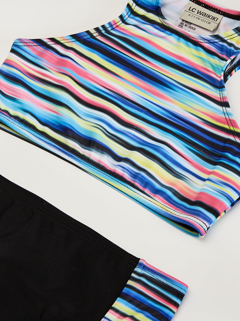 بيكيني مطبوع ملون للبنات مع قماش مرن وياقة دائرية-2