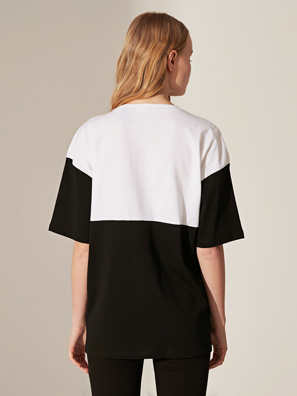 تيشيرت قطن مطبوع ميكي ماوس للأم والبنت متطابق-3