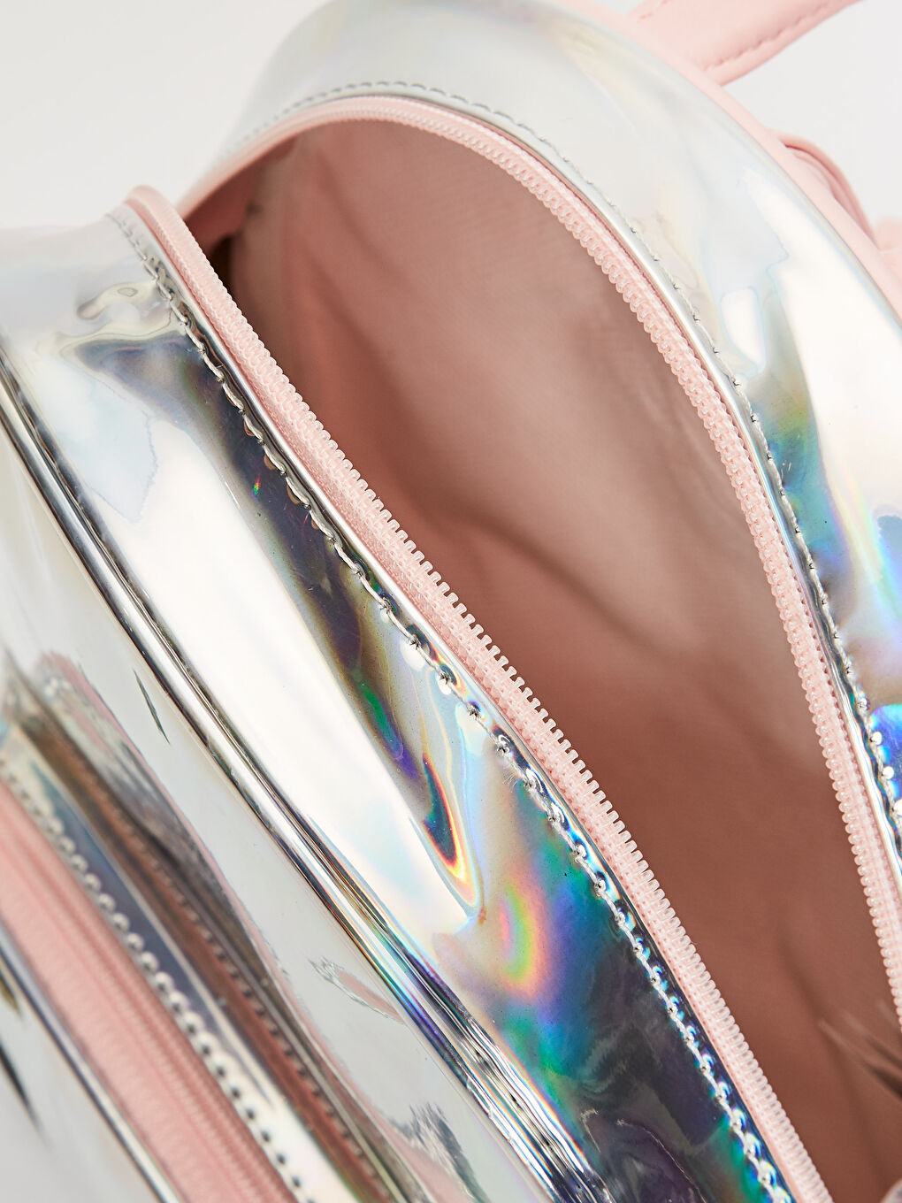 Gümüş Gri Sırt Çantası-2