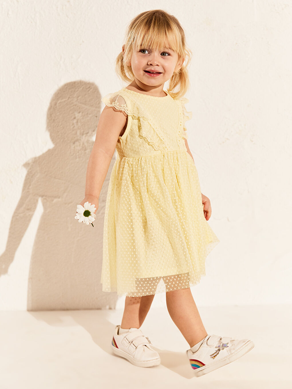 Sarı Bisiklet Yaka Tül Detaylı Kız Bebek Elbise