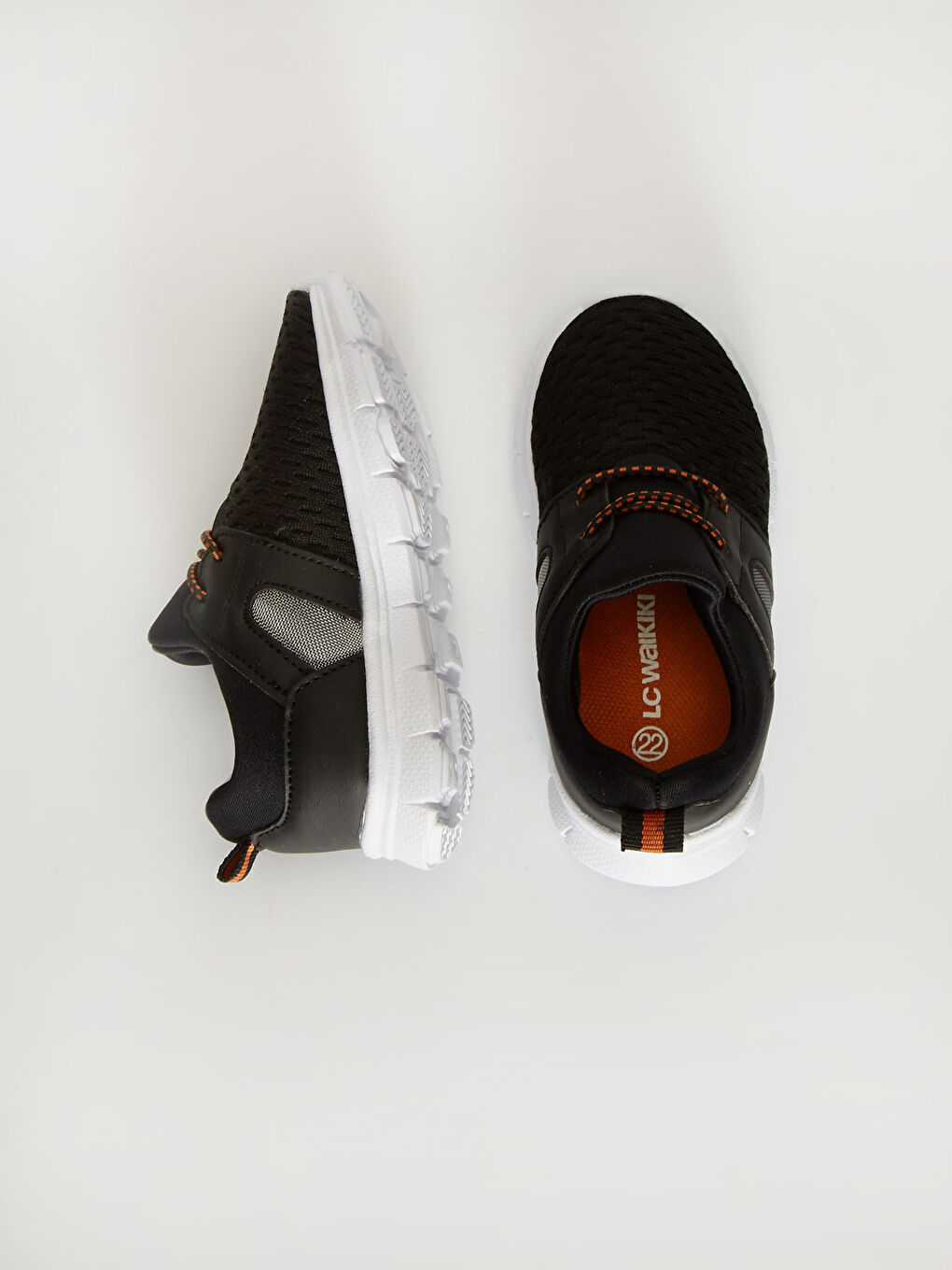 أحذية رياضية للأولاد الصغار-1