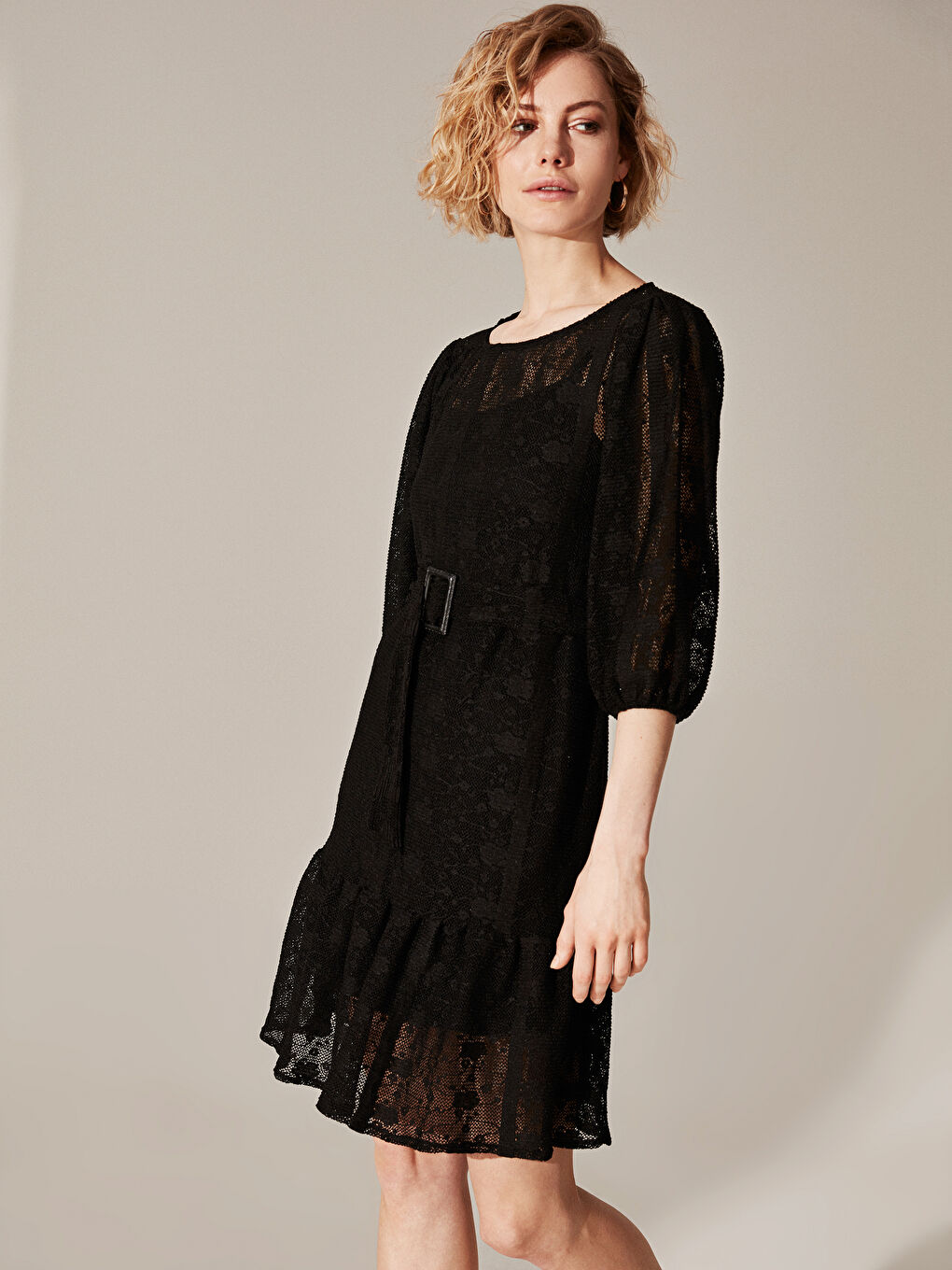 Siyah Kayık Yaka Standart Fit Dantel Kadın Elbise-2